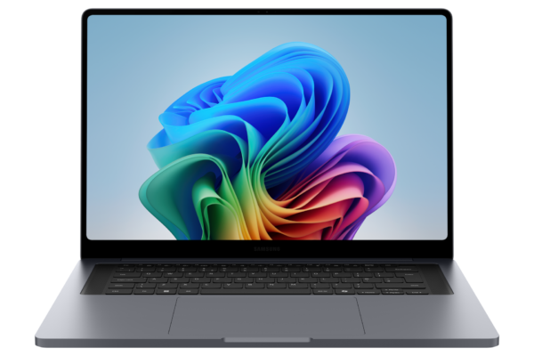 Samsung Galaxy Book6 Ultra 16" 2880 x 1800 356H 32GB 1TB Intel Graphics Windows 11 Home